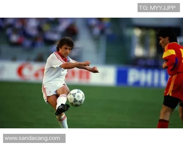 追忆已逝足球巨星的辉煌岁月与传奇故事