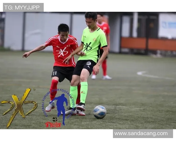 足球明星群体风采全景展示尽览全球顶级球员的魅力与风采 足球明星群体风采全景展示尽览全球顶级球员的魅力与风采