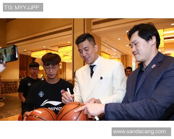 中美篮球全明星盛会揭幕球星云集展现篮球魅力与友谊 中美篮球全明星盛会揭幕球星云集展现篮球魅力与友谊